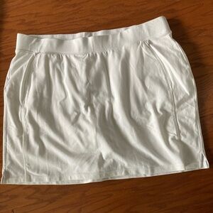 T by Talbots White  Skort NWT Size 2XP